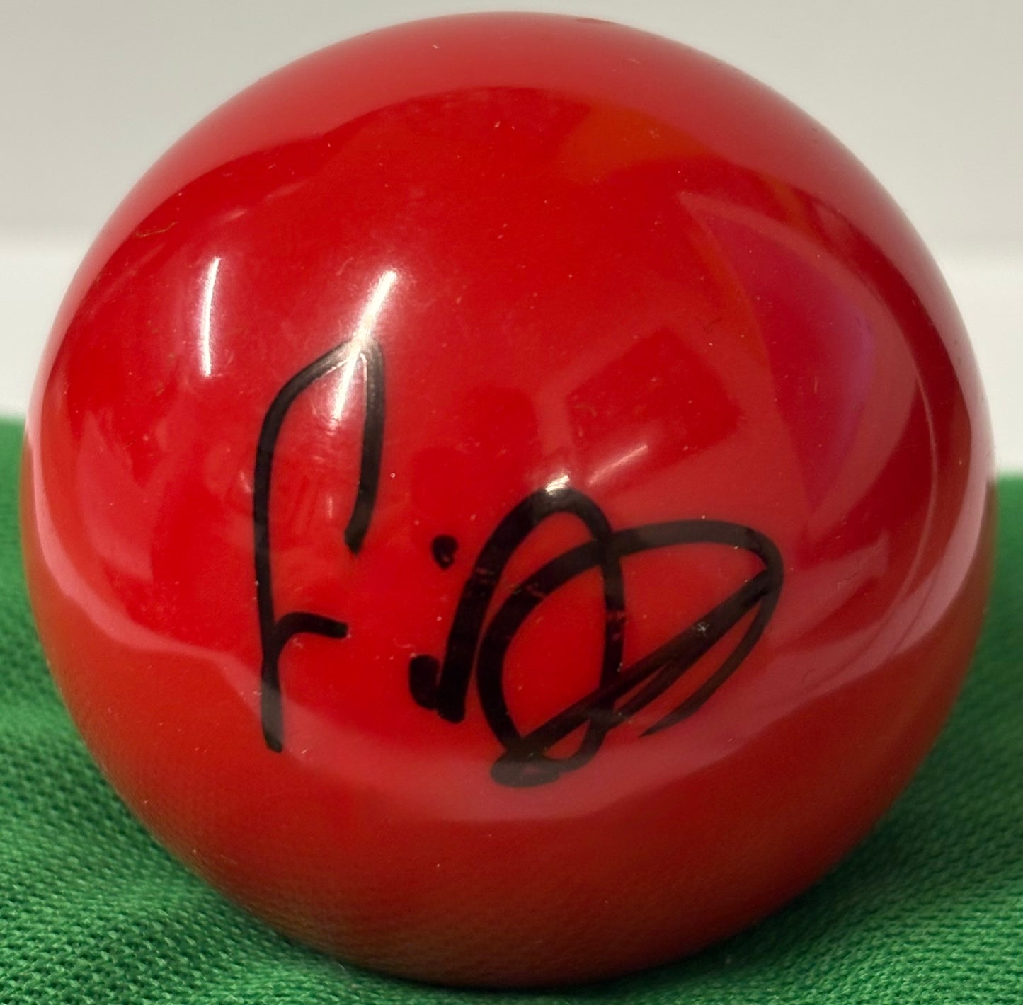 World Snooker Tour Player Farakh Ajaib Signed Red 2’’ Snooker Ball + Cert