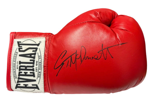 Gavin McDonnell British Boxer Signed Red Everlast Boxing Glove + Dealer COA