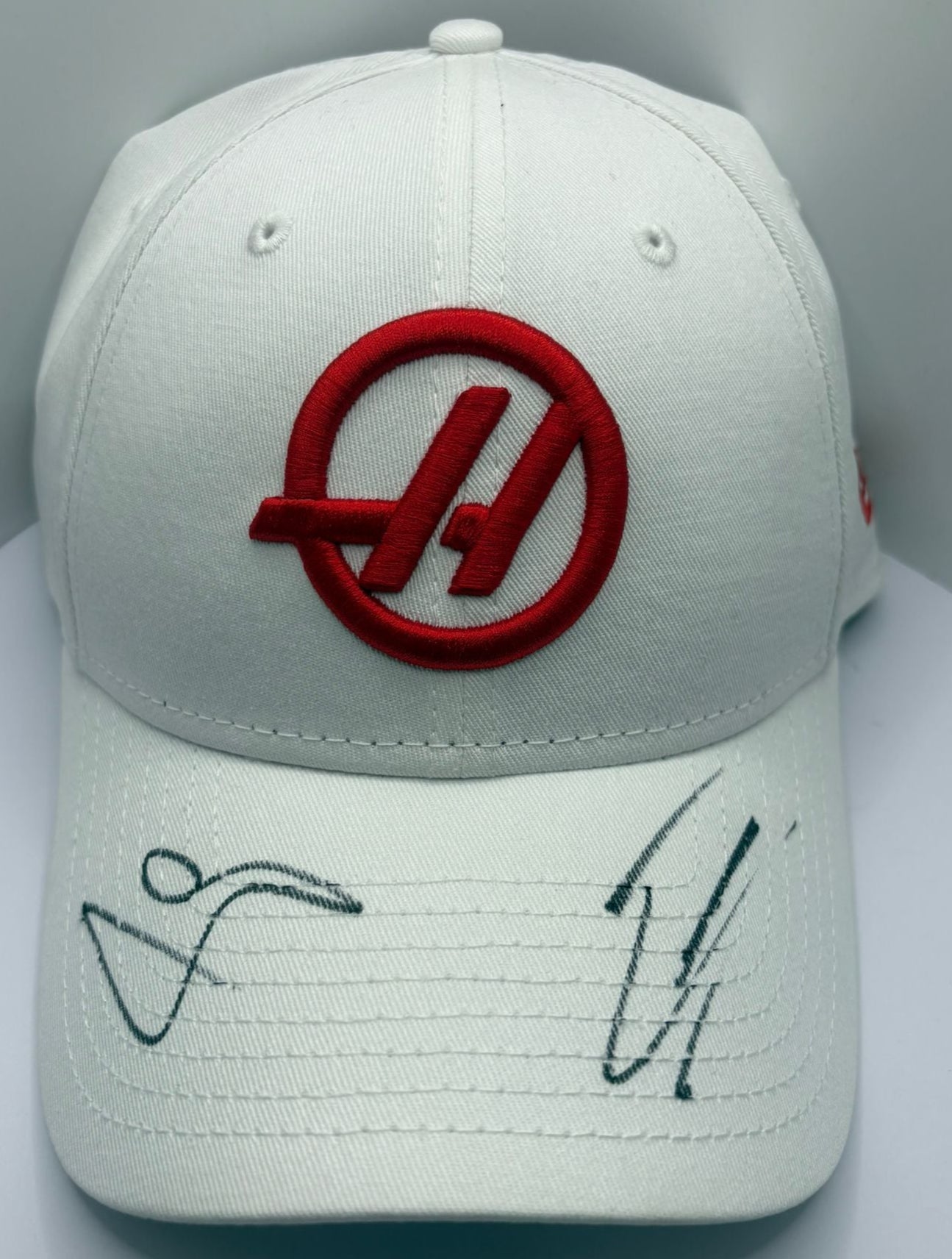 Ollie Bearman & Esteban Ocon MoneyGram Haas Drivers Signed White F1 Cap + COA