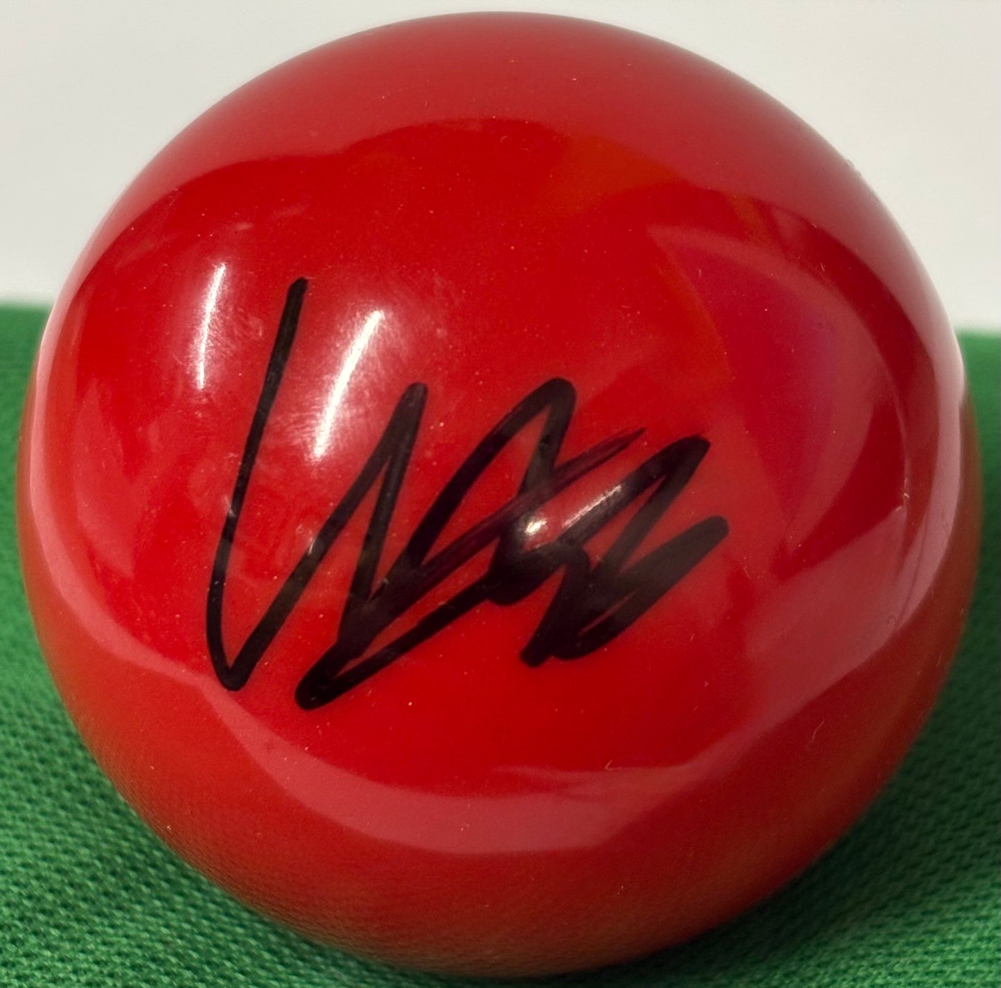 World Snooker Tour Player Umut Dikme Signed Red 2’’ Snooker Ball + Cert