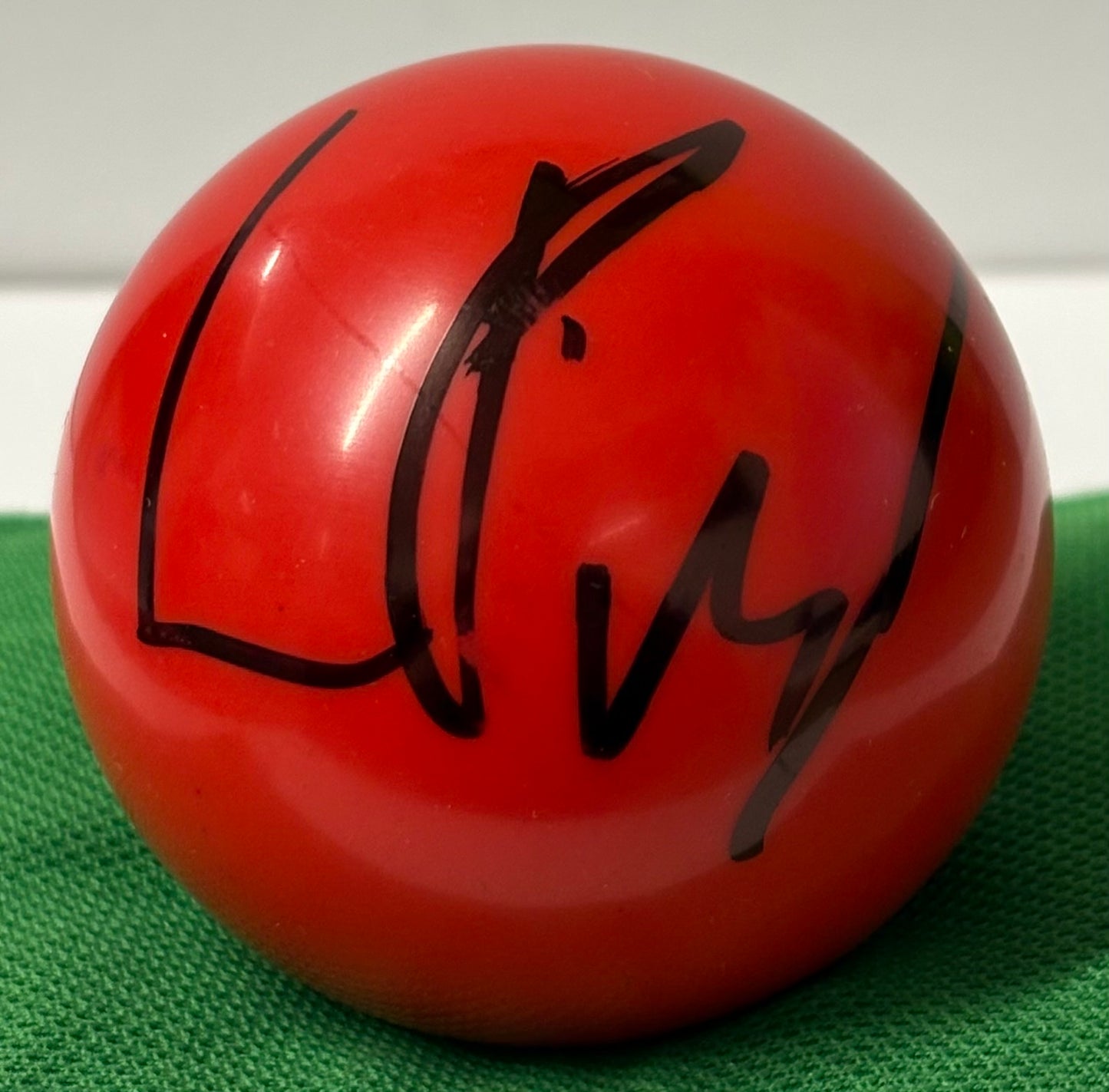2026 World Snooker Championship Player Liam Pullen Signed Red Snooker Ball + Cert