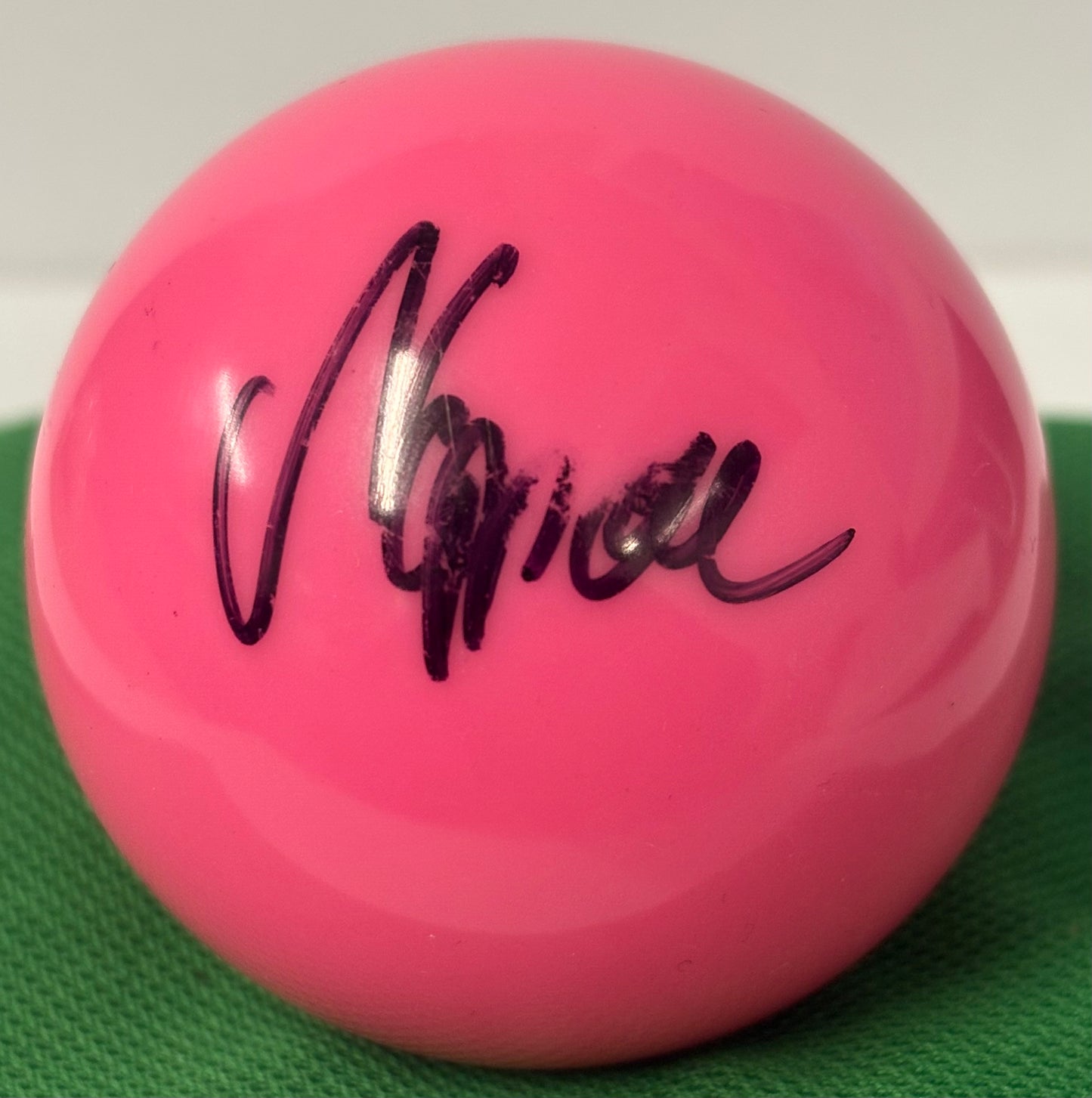 Noppon Saengkham Signed Pink Snooker Ball + Dealer COA