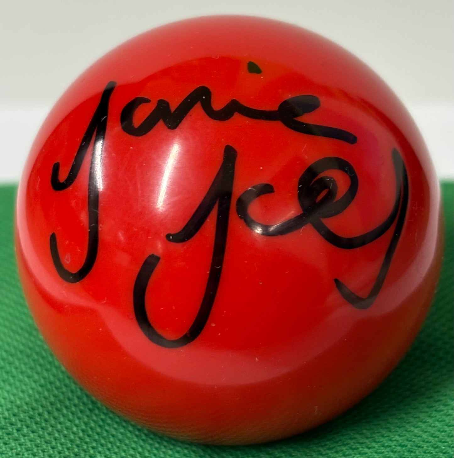 Welsh Snooker Player Jamie Jones Signed Red 2’’ Snooker Ball + Dealer COA
