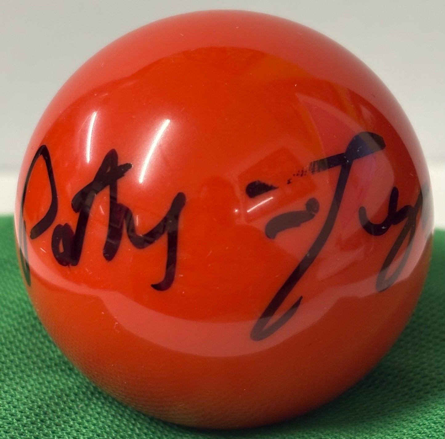 Former Professional Snooker Player Patsy Fagan Signed Red Snooker Ball + COA