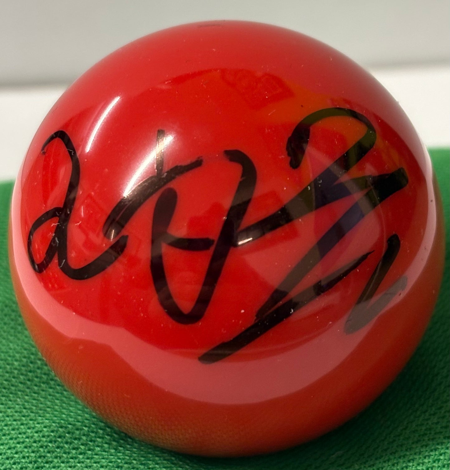 Chinese Snooker Player Wang Yuchen Signed Red Snooker Ball + Dealer Cert