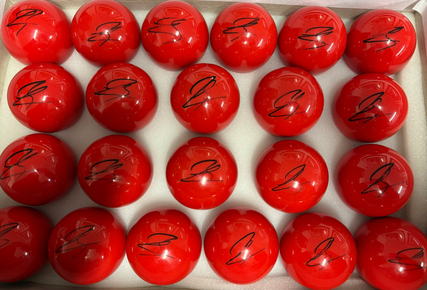 Luca Brecel Signed RED Snooker Ball + Dealer COA