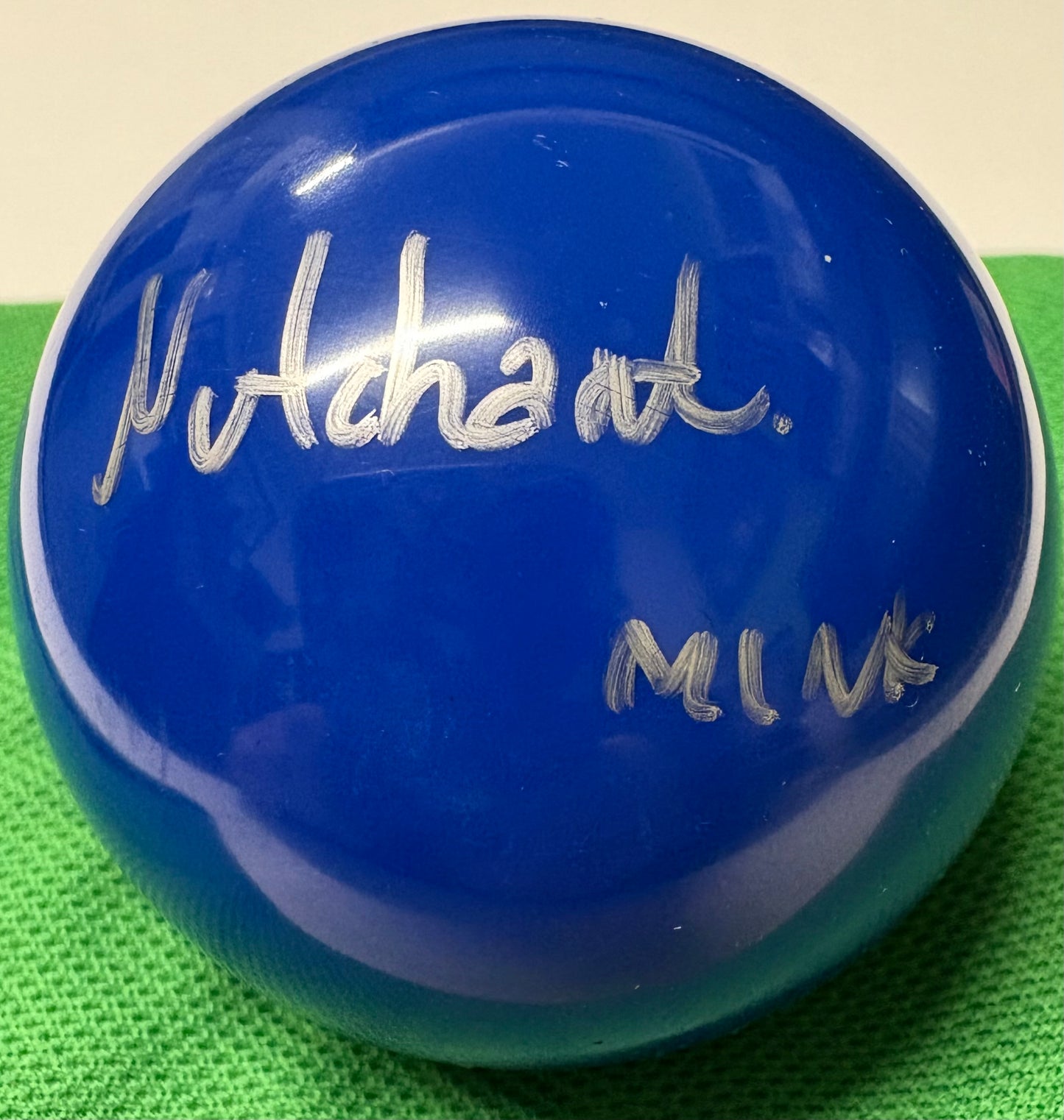 Mink Nutcharut Signed BLUE Snooker Ball + Dealer COA