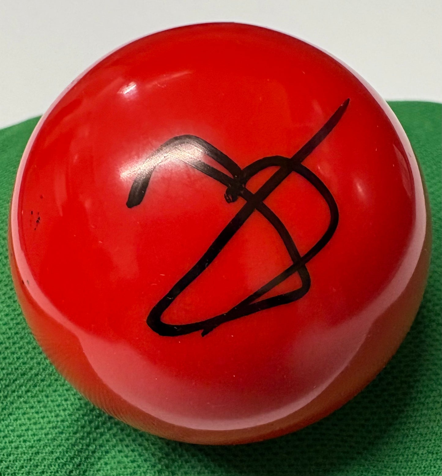 Ben Mertens Signed RED Snooker Ball + Dealer COA