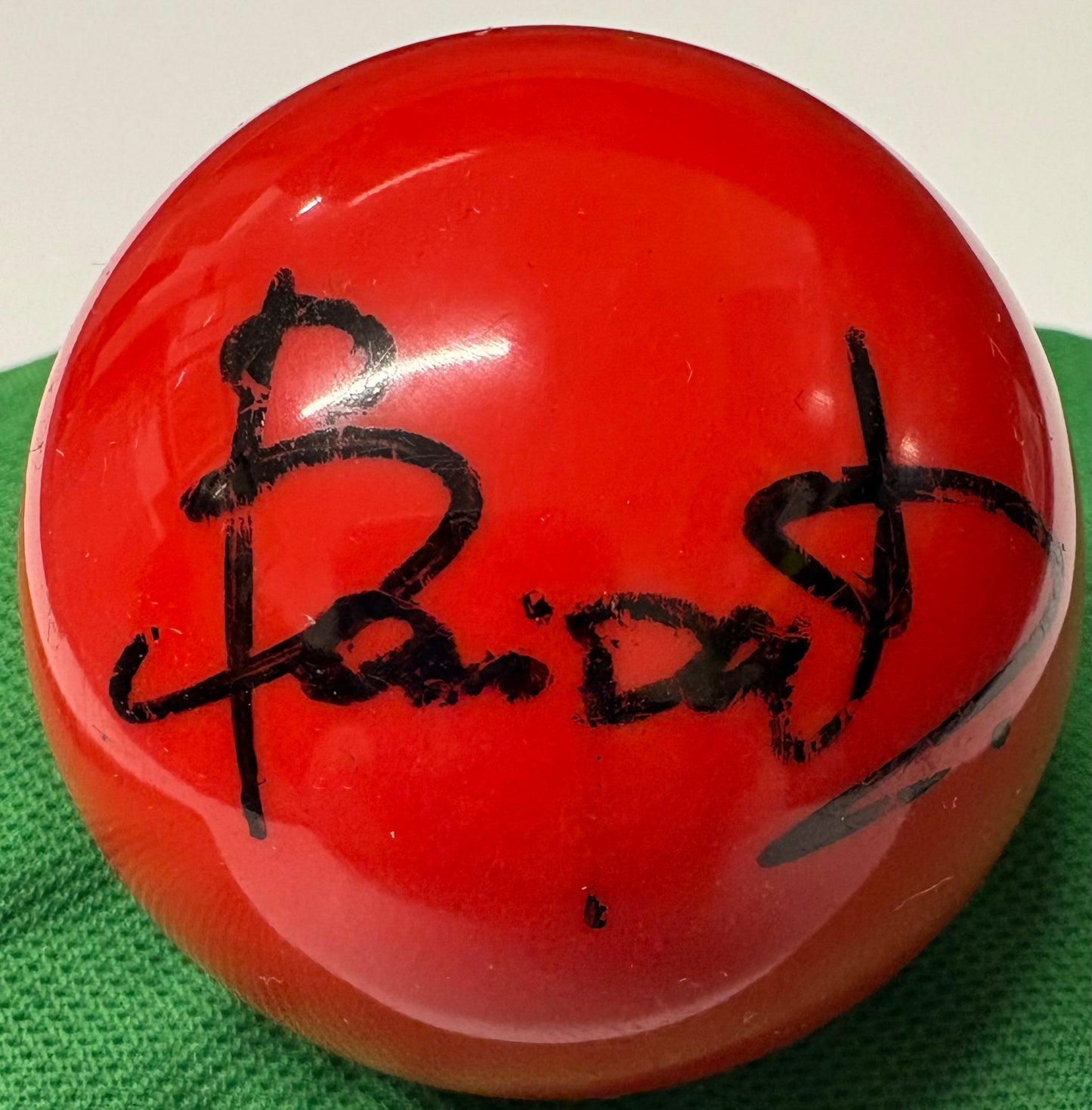 Baipat Siripaporn & Mink Nutcharut DOUBLE Signed RED Snooker Ball + Dealer COA