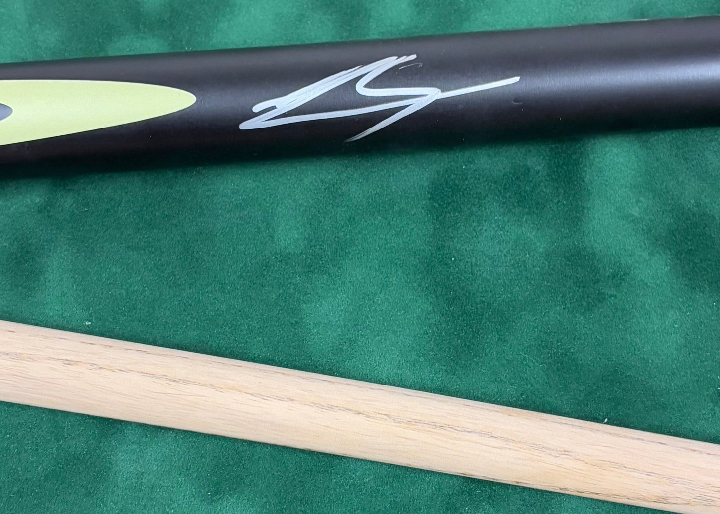 Luca Brecel Signed Black Classic Snooker Cue with COA
