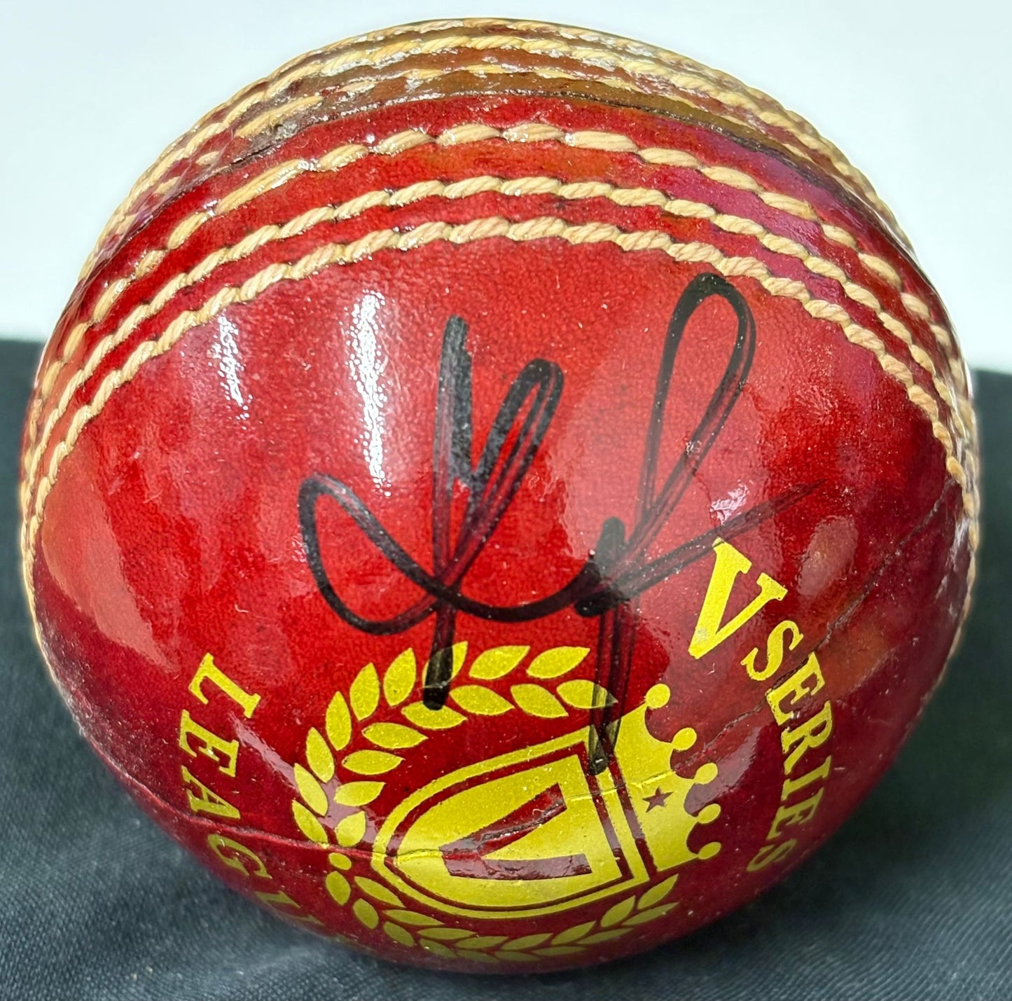 Kevin Pietersen England Cricketer & Star Batsmen Signed Red Cricket Ball + Cert