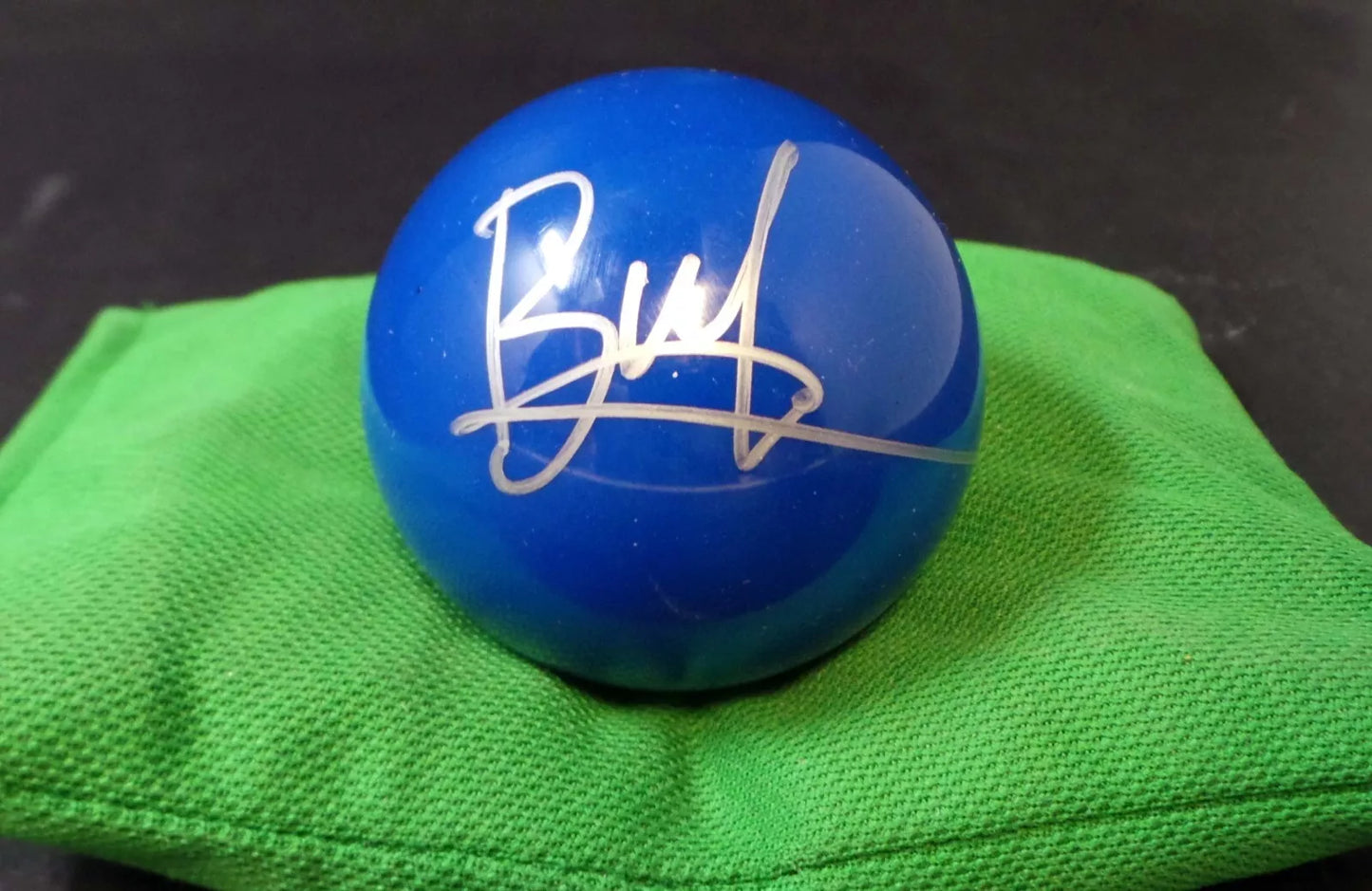 Brendan Moore Signed BLUE Snooker Ball + Dealer COA