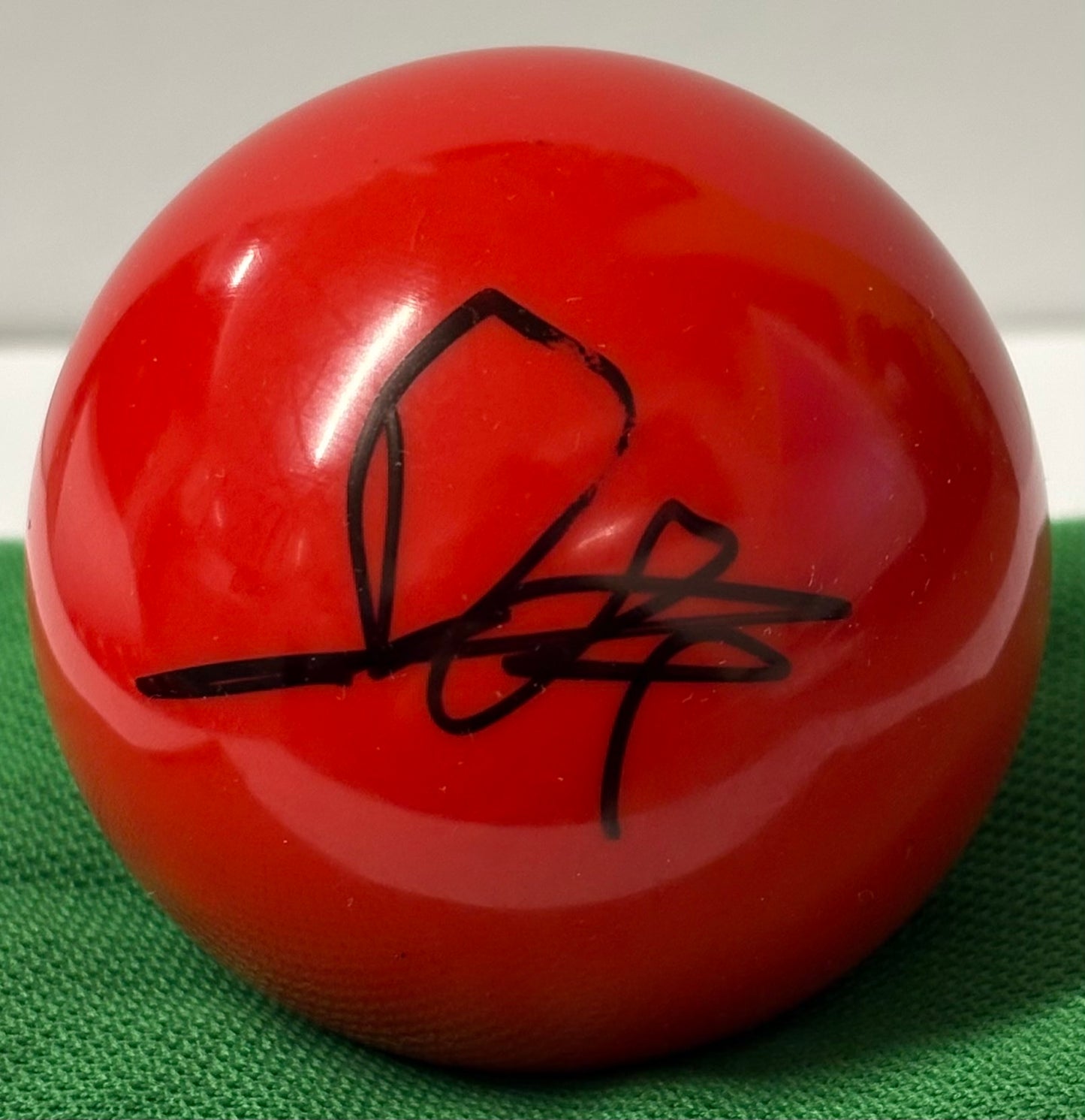 2026 World Snooker Champion Wu Yize Signed Red Snooker Ball + Cert