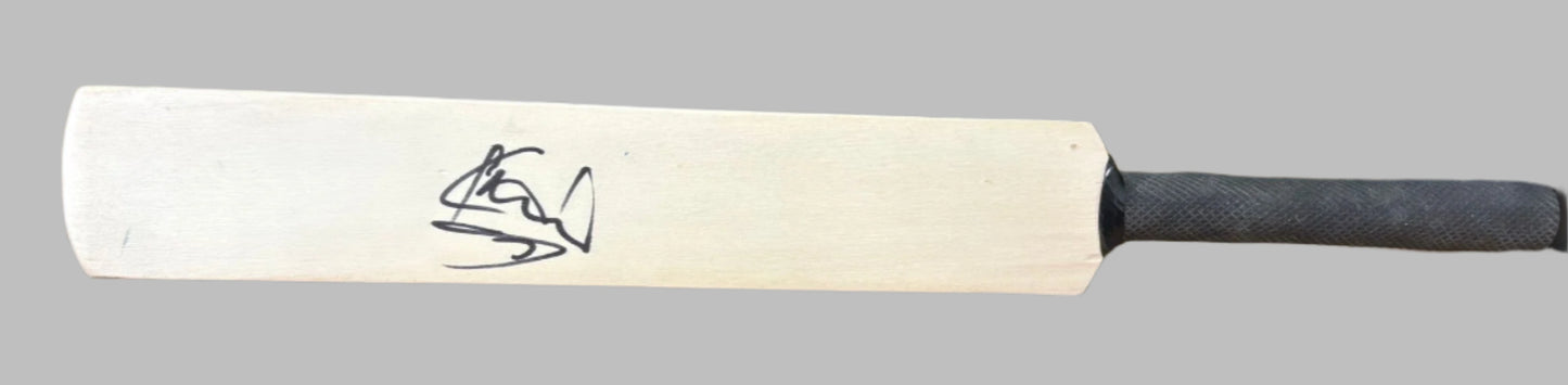 Sir Ian Botham England Cricket Legend Signed Mini Cricket Bat + Dealer COA