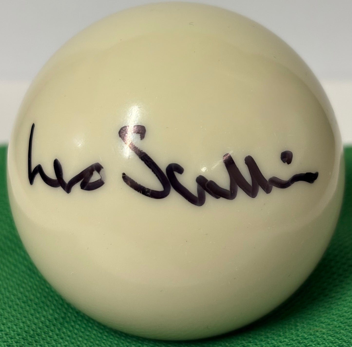 Retired Snooker Referee Leo Scullion Signed White Snooker Ball + COA