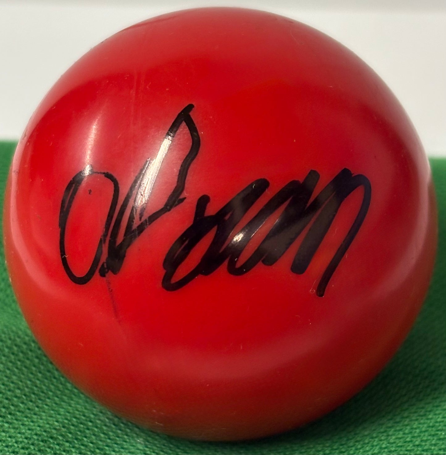 World Snooker Tour Player Oliver Brown Signed Red 2’’ Snooker Ball + COA