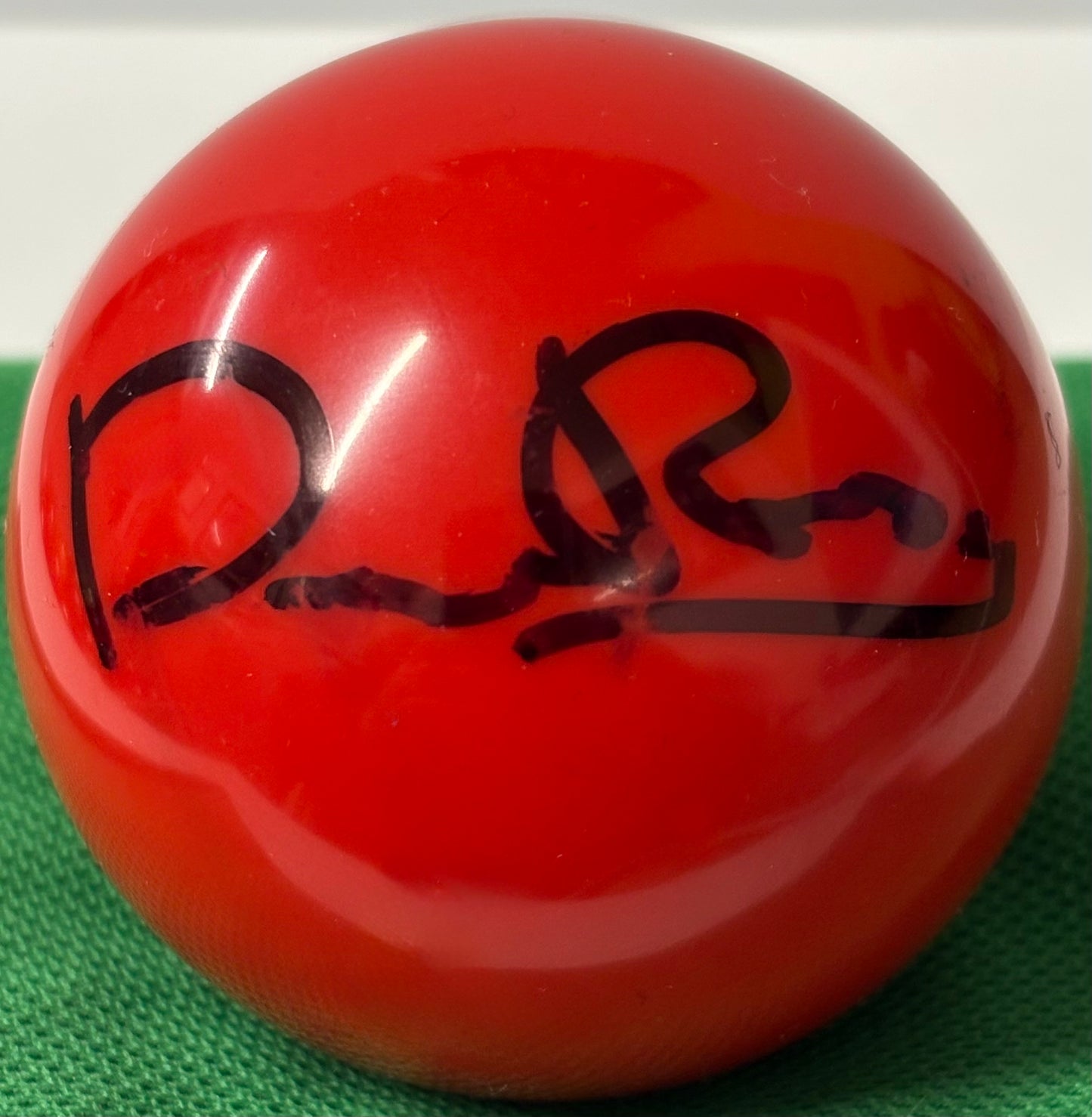 Former Snooker Player Dean Reynolds Signed Red Snooker Ball + Cert