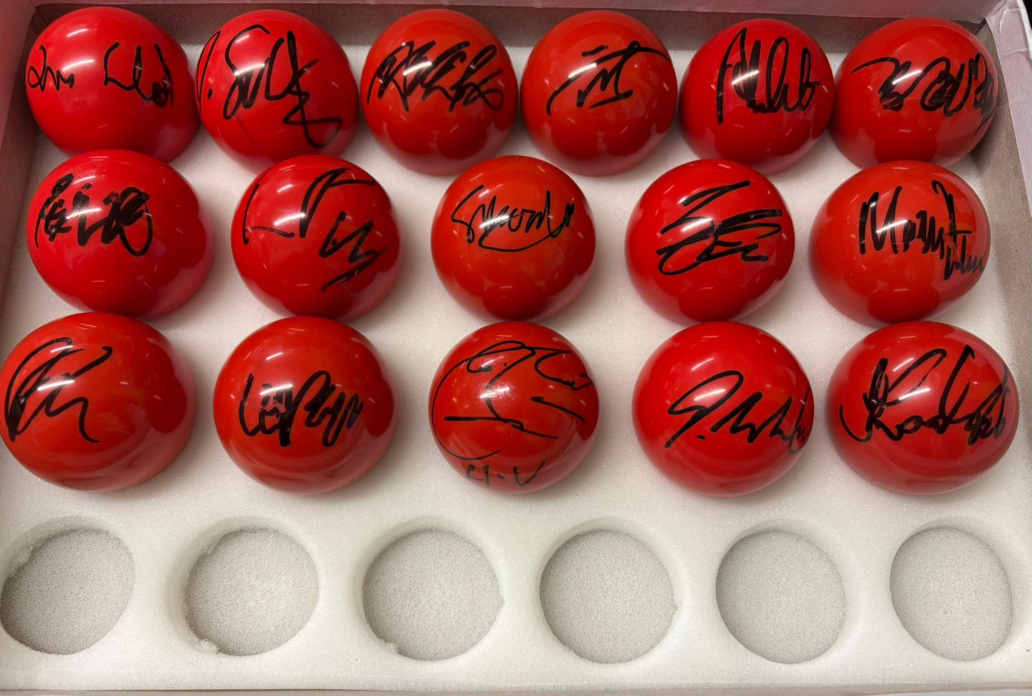 RARE Set of 32 Signed Red Snooker Balls by 2026 World Championship Players @ Crucible + COA