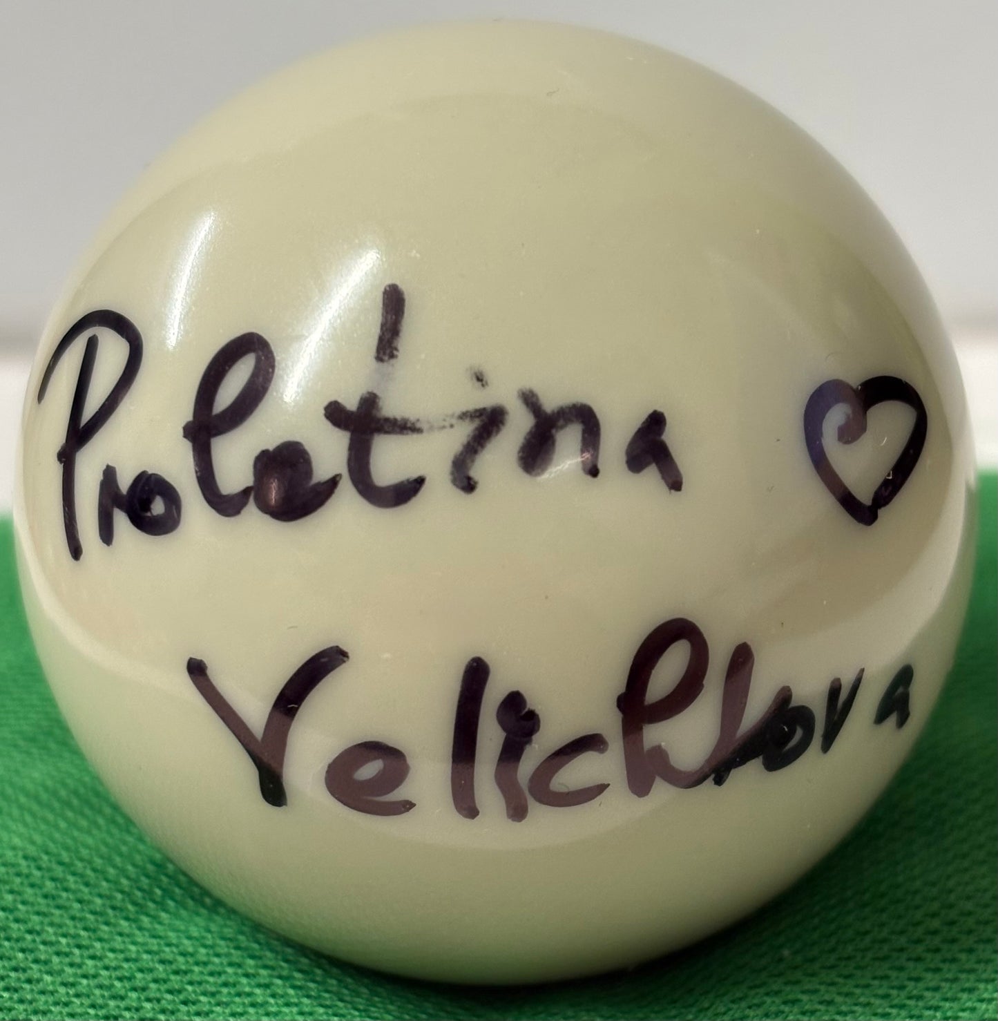 Bulgarian Snooker Referee Proletina Velichkova Signed White Snooker Ball + COA