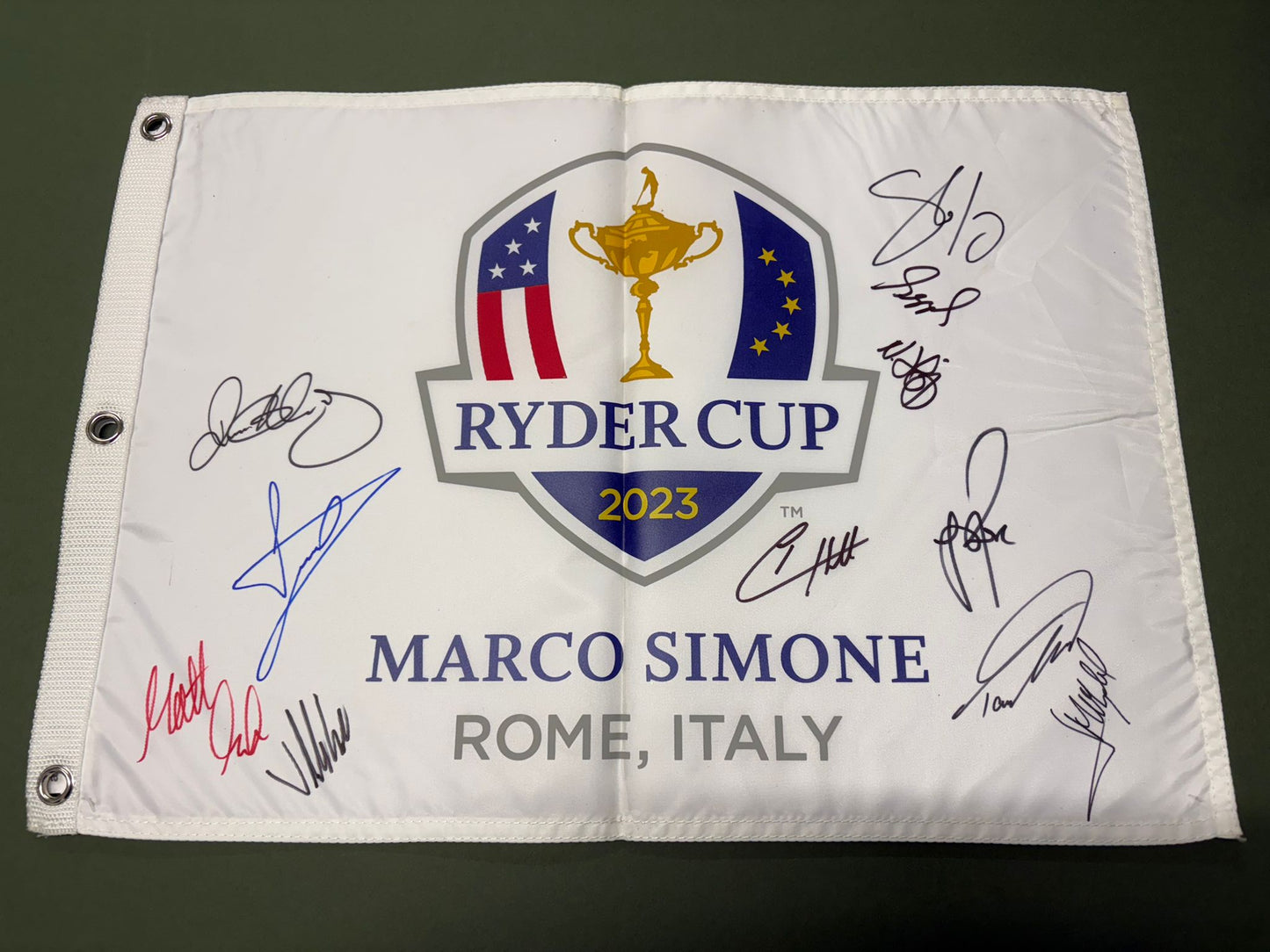 2023 Ryder Cup Team Europe Golf Flag Signed by 11 inc McIlroy Hatton Rose + COA