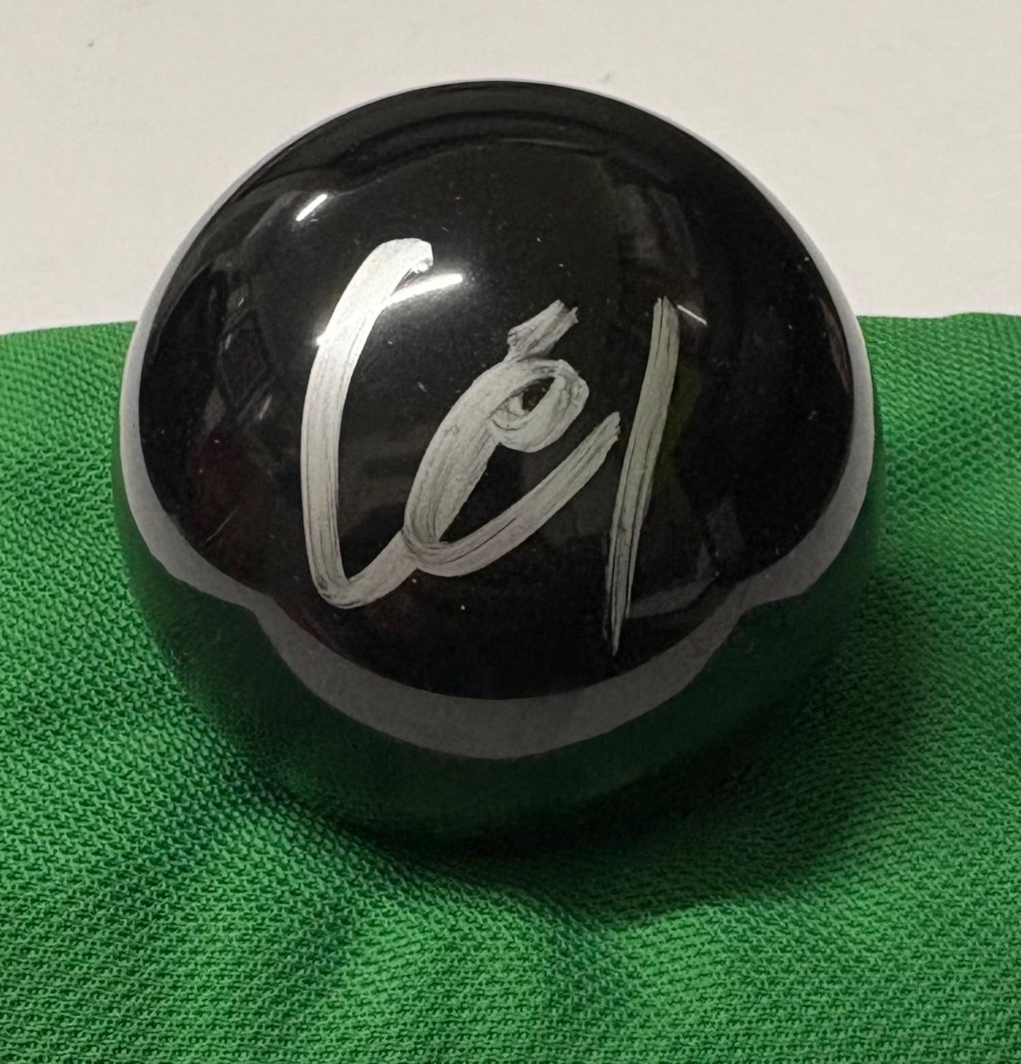 Lei Peifan Signed BLACK Snooker Ball + Dealer COA