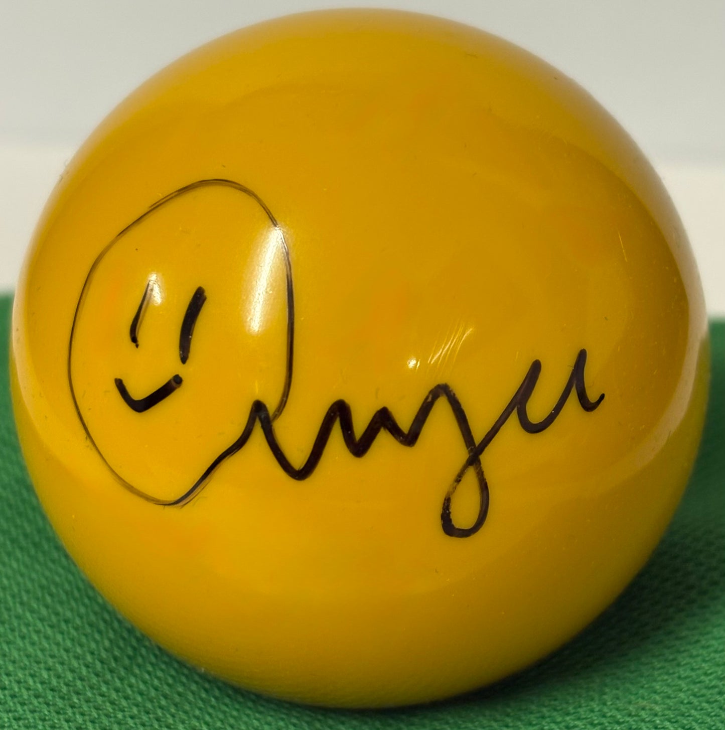 3x Women's World Snooker Champion OnYee Ng Signed Yellow Snooker Ball + Cert