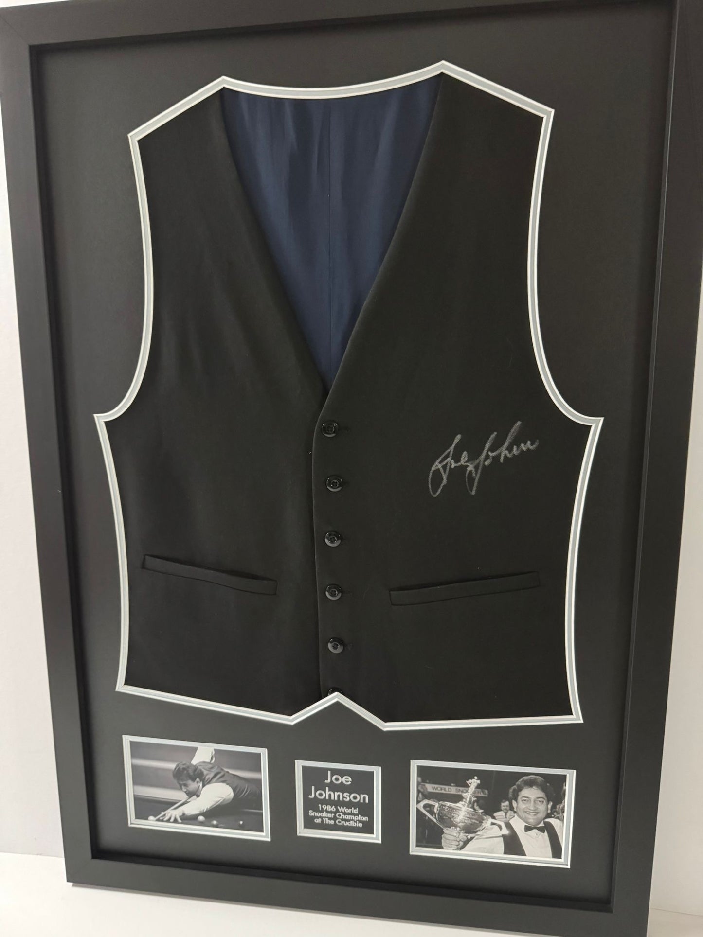 1986 World Snooker Champion Joe Johnson Signed & Framed Waistcoat + COA