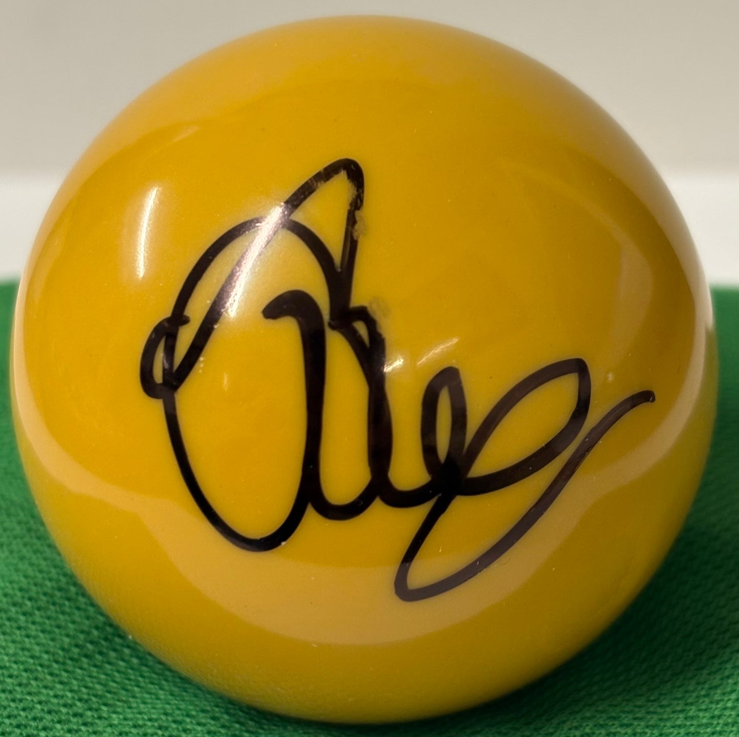 1991 World Snooker Champion John Parrott Signed Yellow Snooker Ball + Cert