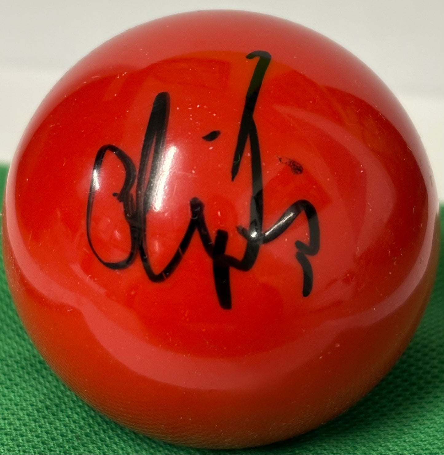 World Snooker Tour Player Oliver Lines Signed Red Snooker Ball + Dealer COA