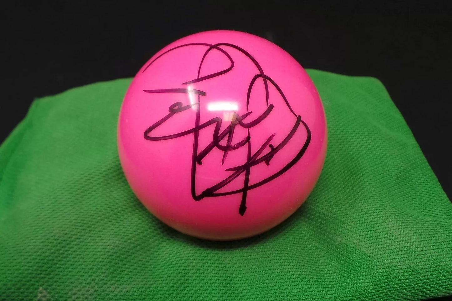 Cao Yupeng Signed PINK Snooker Ball + Dealer COA