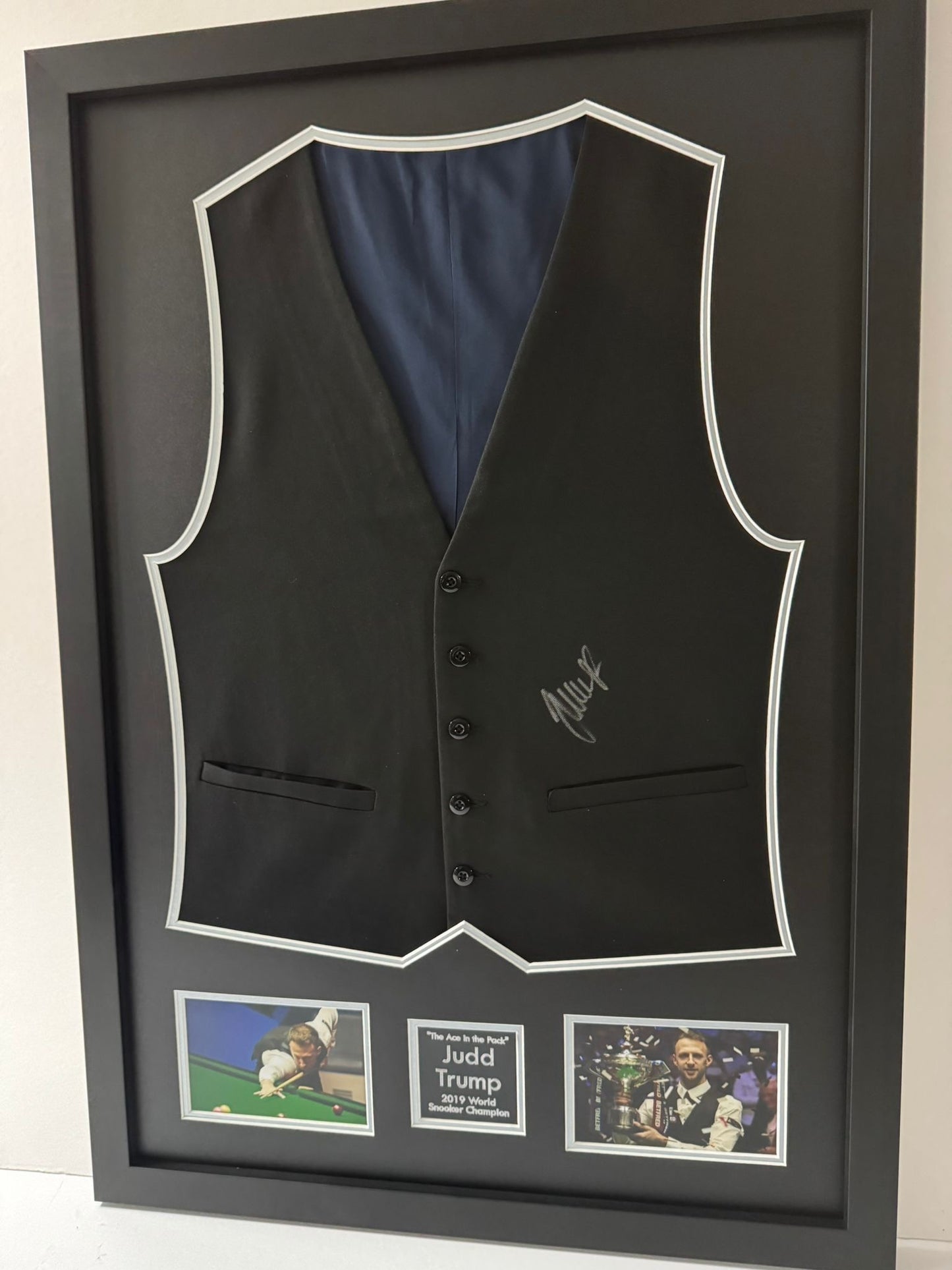 2019 World Snooker Champion Judd Trump Signed & Framed Waistcoat + Cert