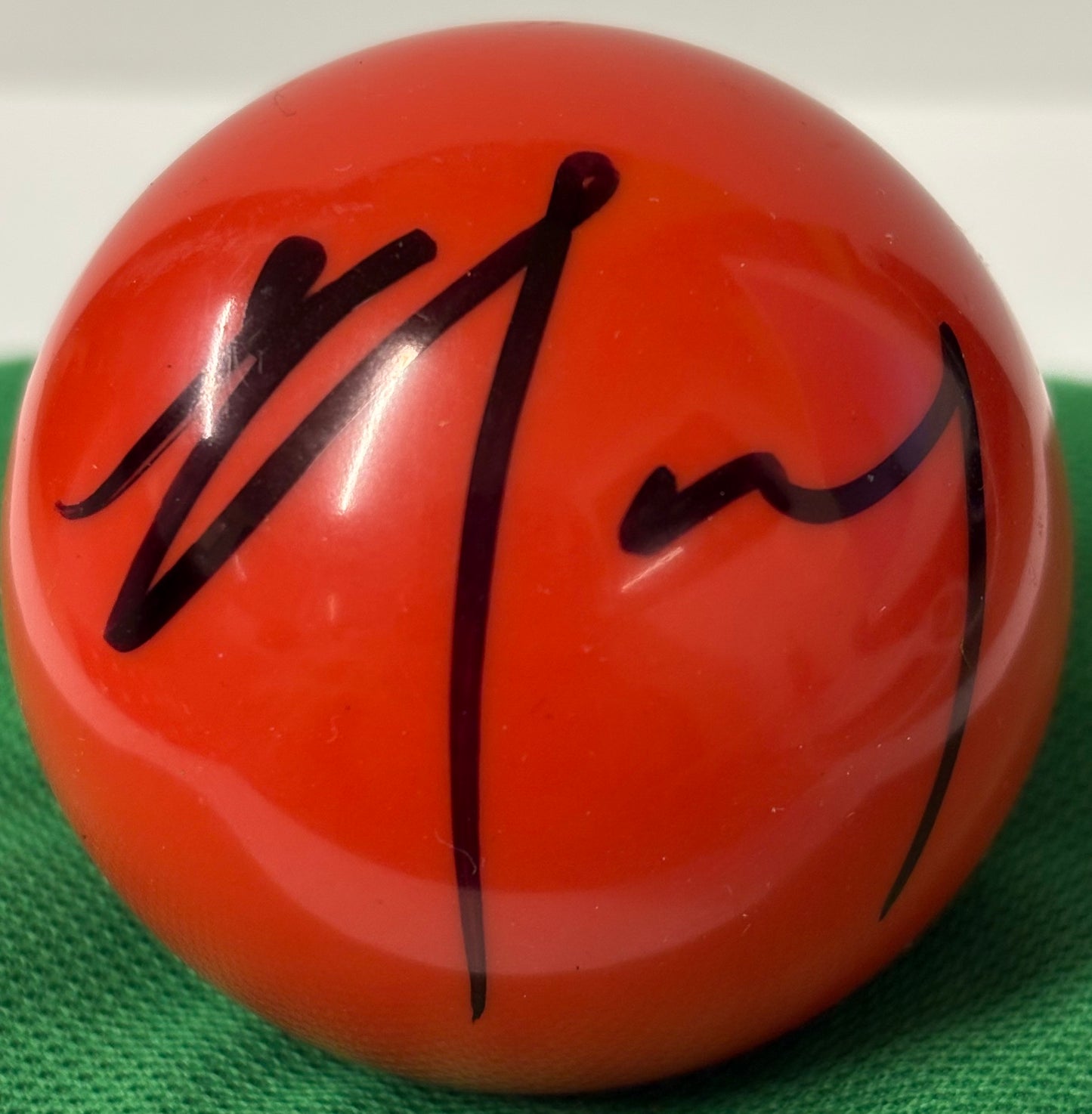 Chinese Snooker Player Si Jiahui Signed Red Snooker Ball + Cert