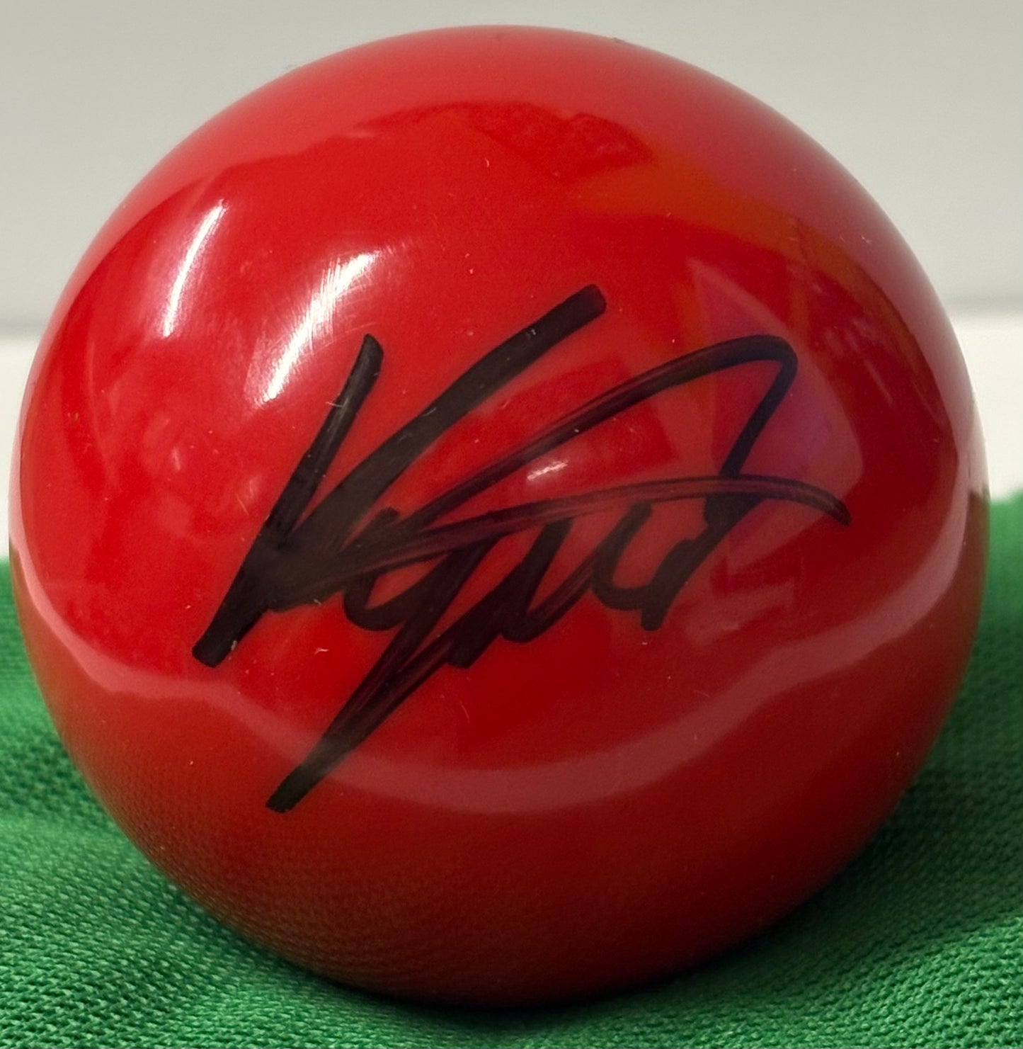2024 World Snooker Champion Kyren Wilson Signed Red Snooker Ball + COA