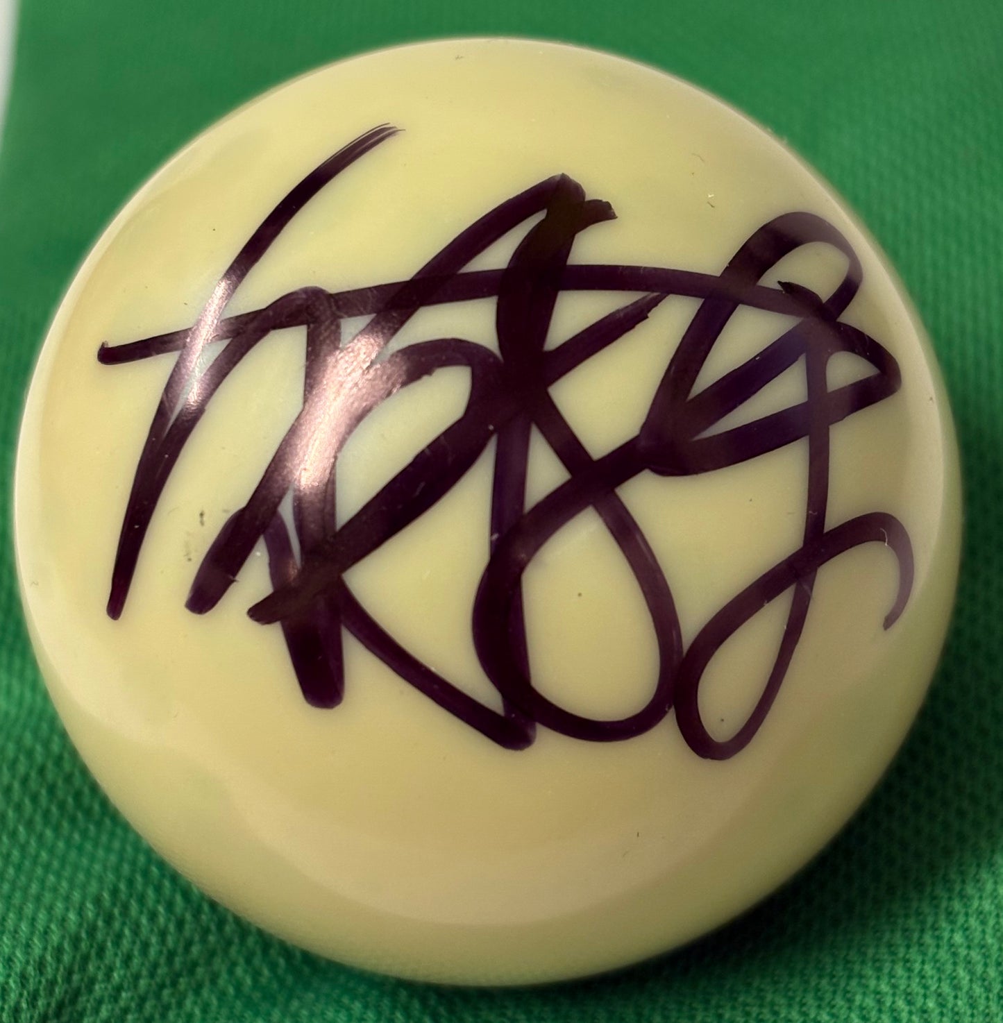 Chinese Snooker Player Xiao Guodong Signed White Snooker Ball + COA