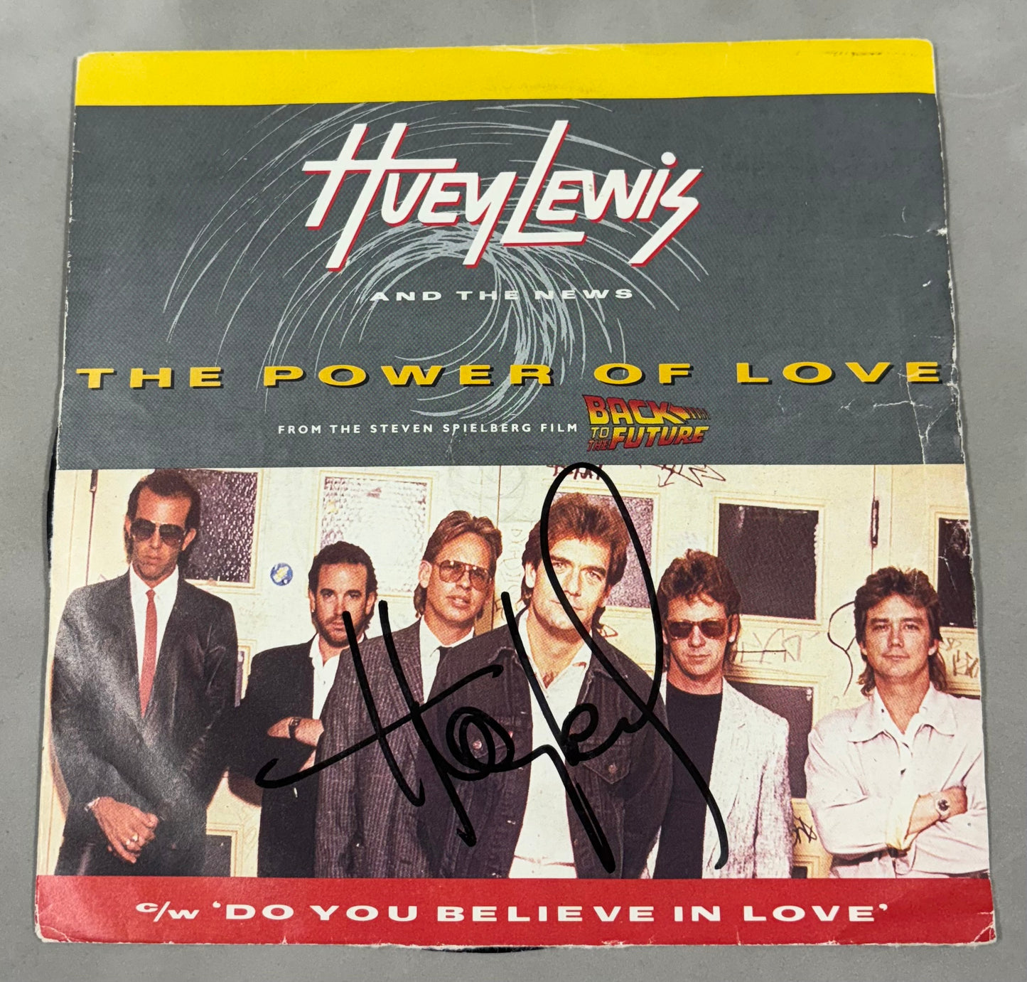Huey Lewis Signed The Power of Love/Do you Believe in Love? 7'' Vinyl with COA (2)