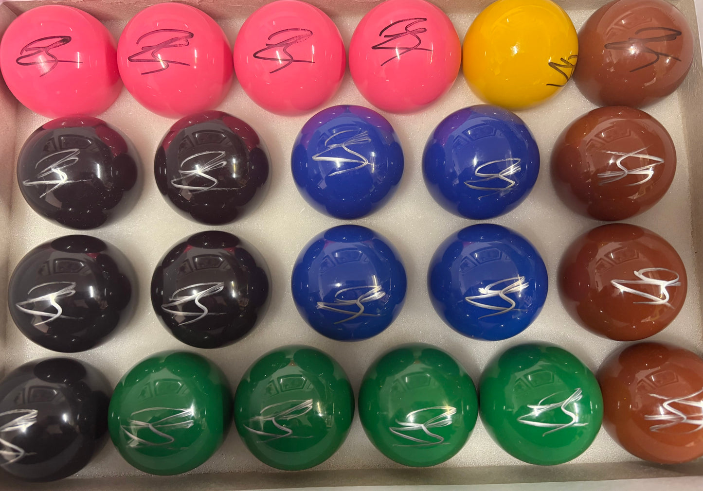 Luca Brecel Signed PINK Snooker Ball + Dealer COA