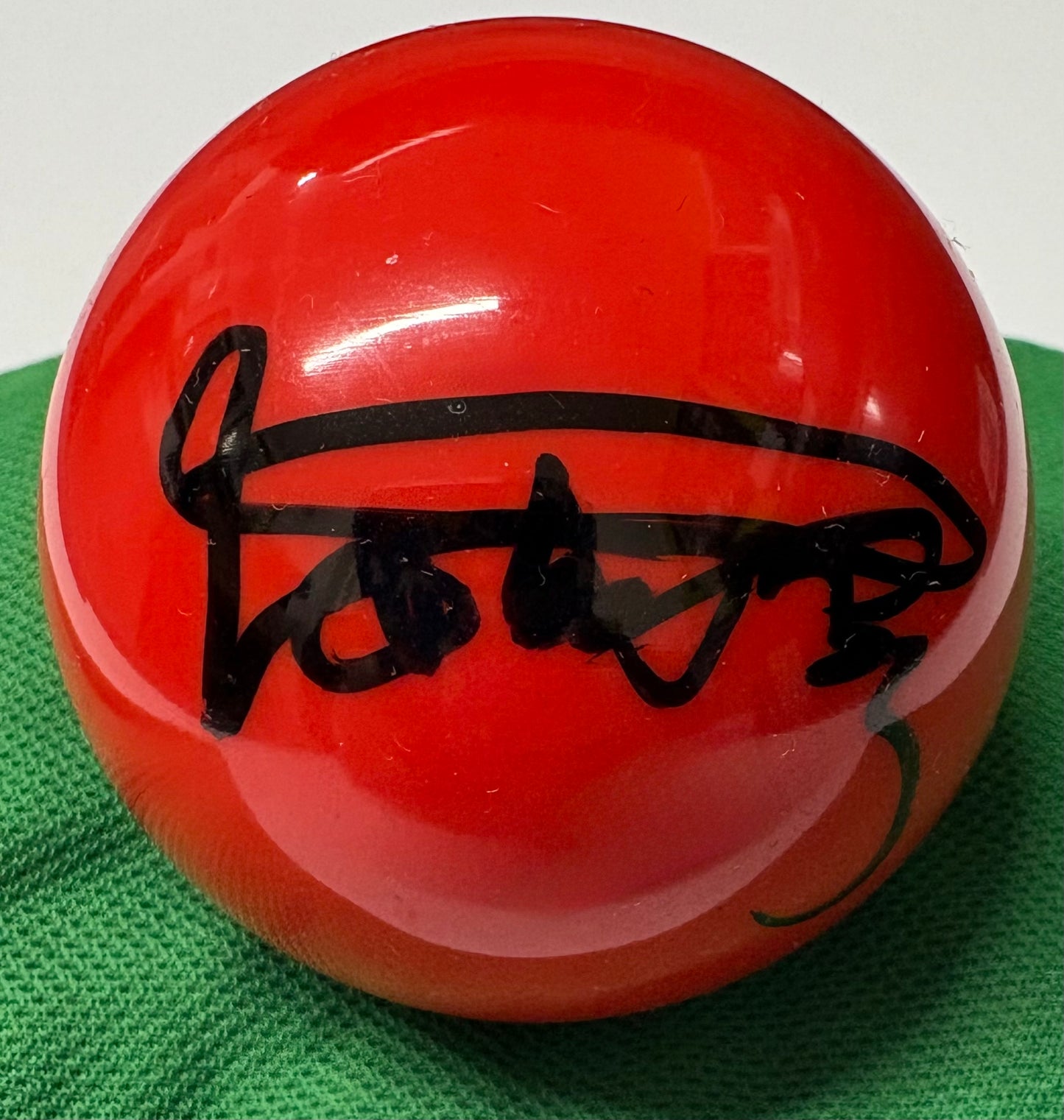 Bai Yulu Signed RED Snooker Ball + Dealer COA
