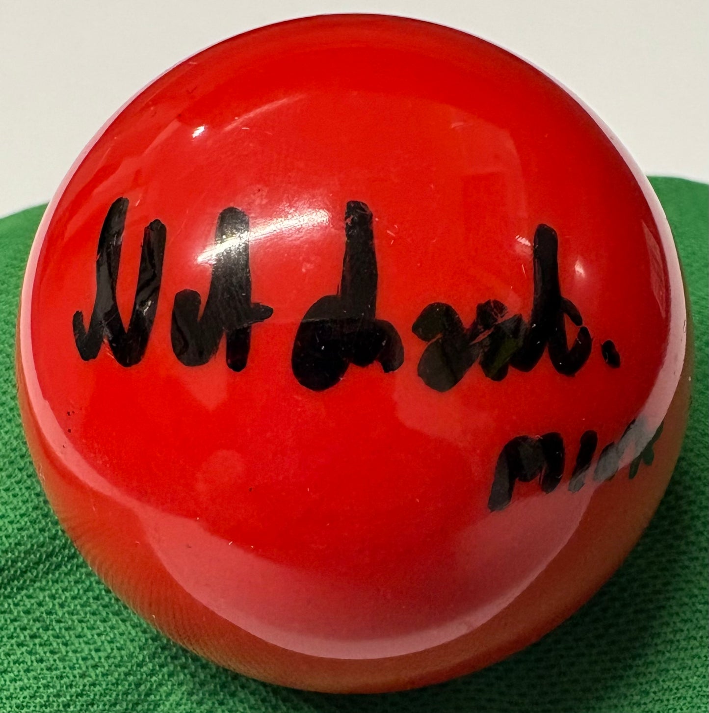 Baipat Siripaporn & Mink Nutcharut DOUBLE Signed RED Snooker Ball + Dealer COA