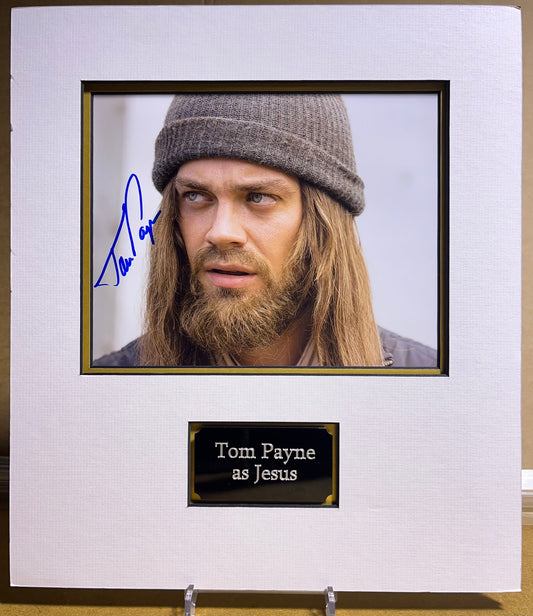 Tom Payne as Jesus in The Walking Dead Signed & Mounted 10x8 Photo Display with COA