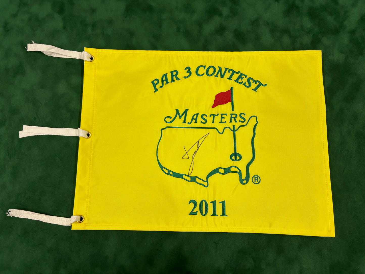 Luke Donald Winner Signed 2011 Masters Par 3 Contest Golf Flag + Dealer COA