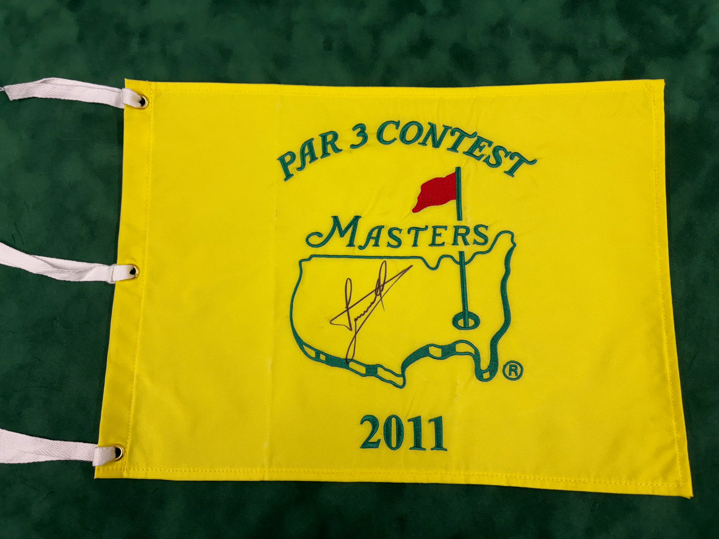 Luke Donald Winner Signed 2011 Masters Par 3 Contest Golf Flag + Dealer COA