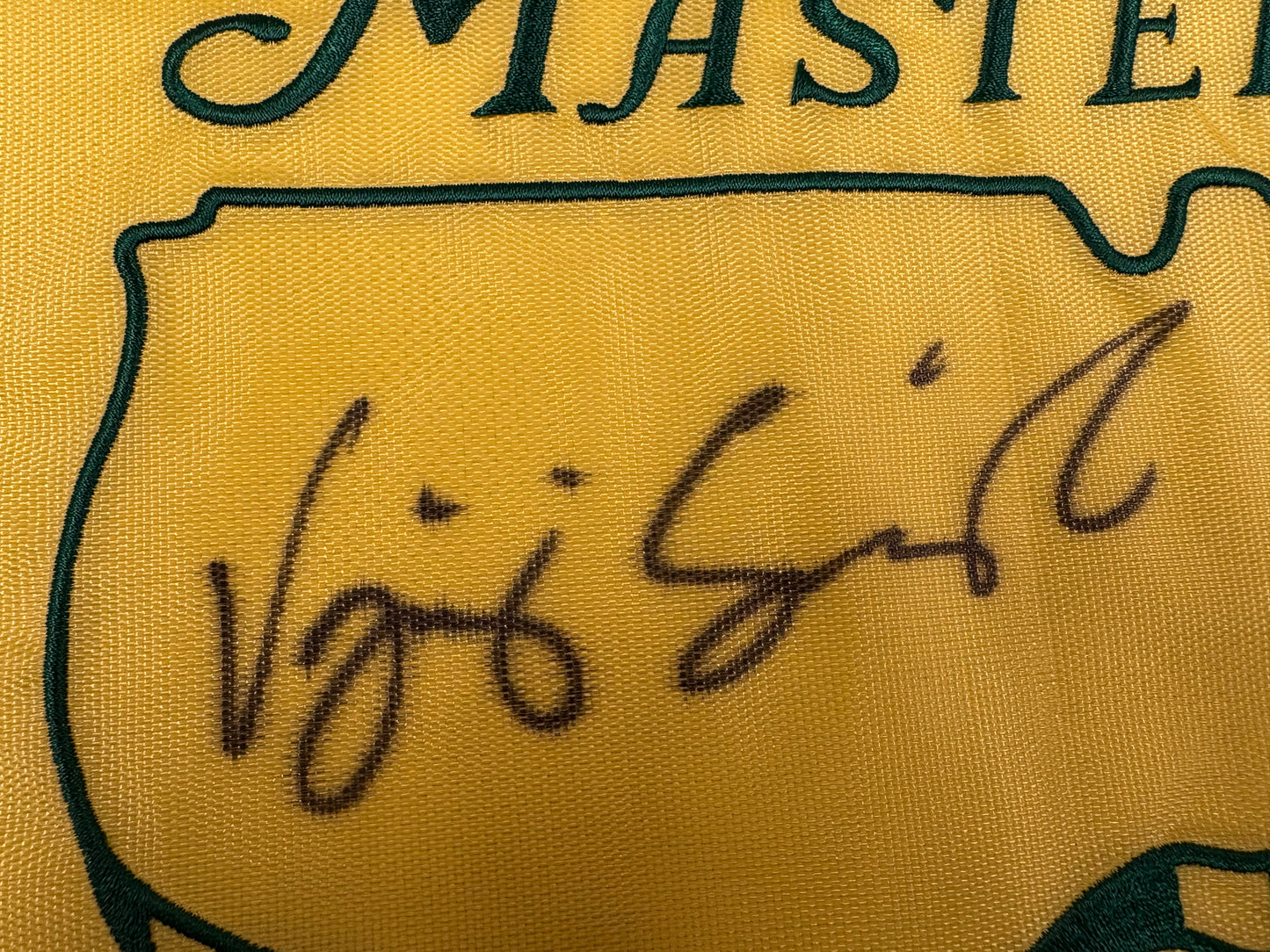 Vijay Singh Signed 2002 Masters Golf Flag + Dealer COA