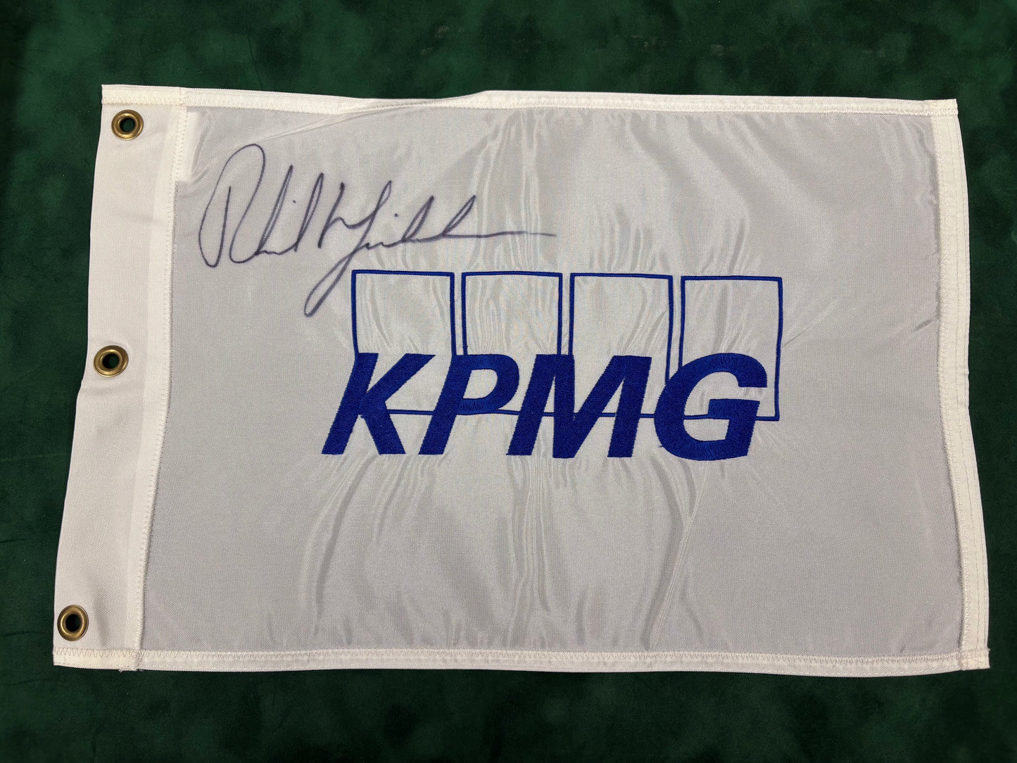 Phil Mickelson Rare Signed White & Blue KPMG Sponsored Golf Pin Flag /Dealer COA