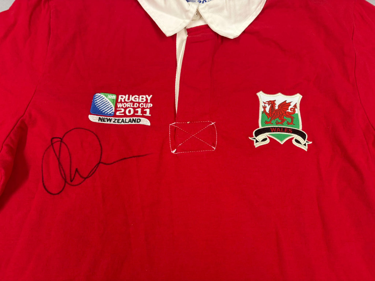 Rugby Legend Shane Williams Signed 2011 Wales Rugby World Cup Shirt + Dealer COA