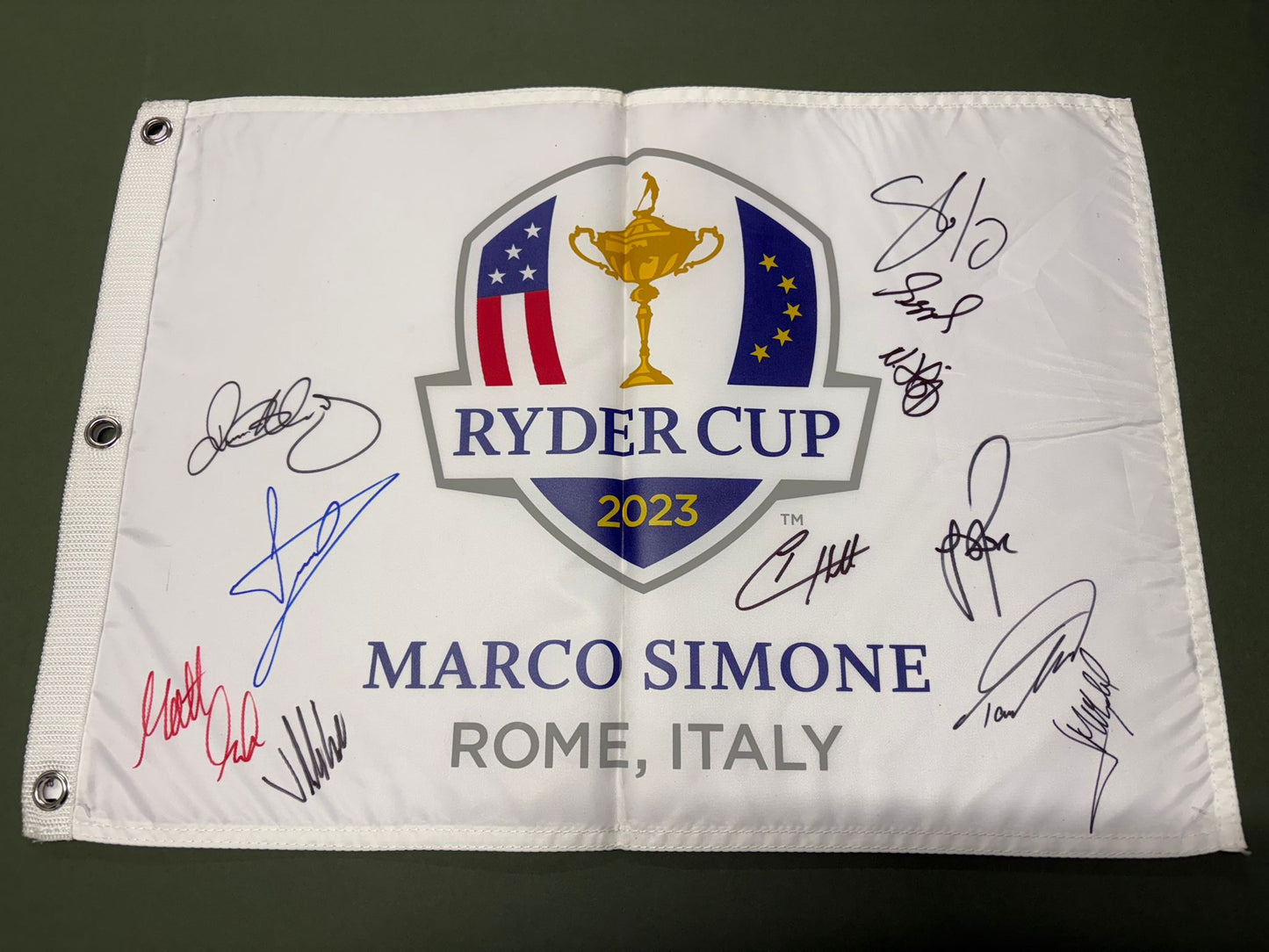 2023 Ryder Cup Team Europe Golf Flag Signed by 11 inc McIlroy Hatton Rose + COA