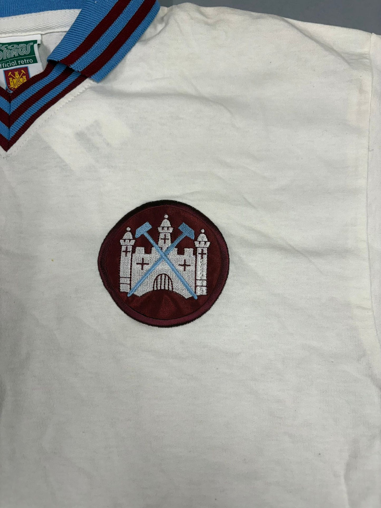 Retro West Ham FC Football Shirt Signed by Sir Trevor Brooking & Julian Dicks + Dealer COA